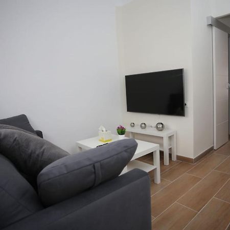 Apartamentos Navas Gam อาลิกันเต ภายนอก รูปภาพ